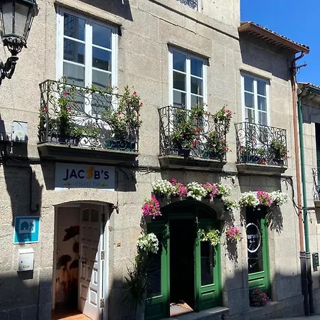 Jacob's Hostal *
